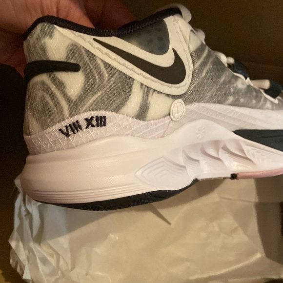Nike Kyrie New in Box Sneakers - Picture 4 of 5